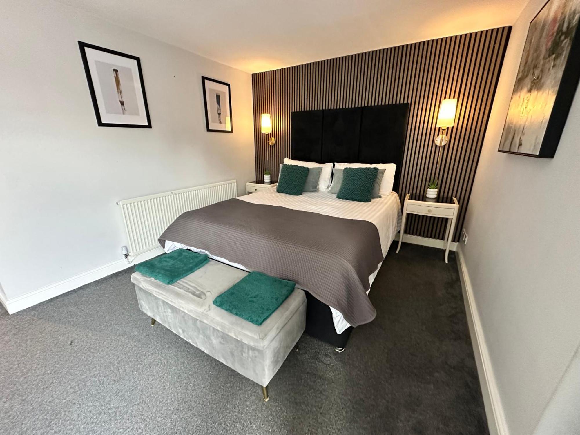 Waterside Mufc & Trafford Centre Townhouse 4 Bedroom Free Parking مانشستر المظهر الخارجي الصورة